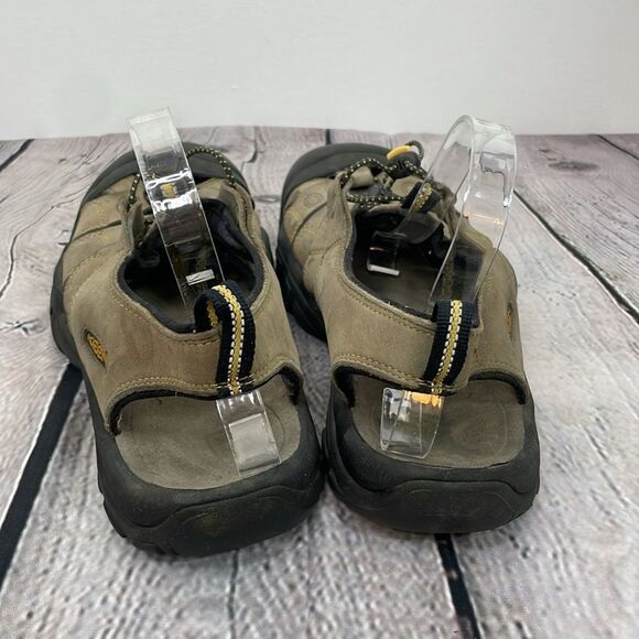 Keen Men\'s Newport H2 Hiking Sandals Brown Leather Waterproof Fisherman size 11